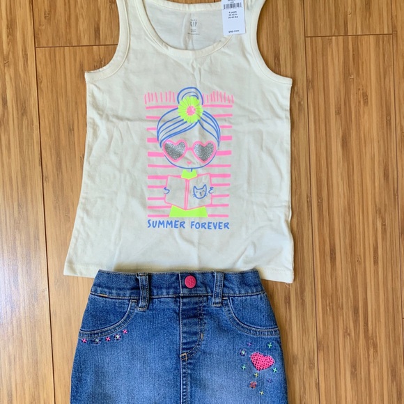 Toddler girl size 4T bundle - Picture 2 of 3